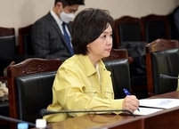 식품의약품안전처 이의경 처장, 코로나19 백신 개발 현장 방문