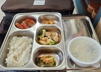 익산시, 여름방학 '초등돌봄 건강 도시락' 무상 공급 확대… 결식 예방 및 지역 상생 실현 