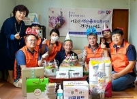 완주군, 독거 어르신에게 생신잔치 열어... 훈훈한 이웃간의 정을 나누어
