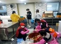 군산시, 이웃사랑 밑반찬 나눔 재개
