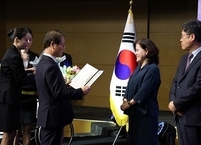 전주 효사랑가족요양병원 김정연 병원장, '장애인고용촉진대회' 고용노동부장관상 수상