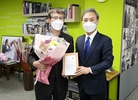 조상진 전주시 노인취업지원센터장, 전주시장 감사패 받아