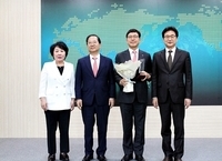 강신호 동아쏘시오그룹 명예회장, 제1회 대한민국 약업대상 수상