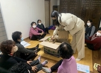 완주군, 경로당 어르신 체조교실 건강꾸러미 배부