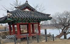 전주에 있는 사연 있는 언덕들