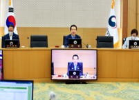 정세균 국무총리, 고3 예정대로 20일 등교수업...빈틈없는 방역 당부