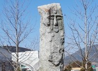 순창의 남자 석장승과 여자 석장승