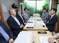 김관영 도지사, 권역·지역책임의료기관장과 조찬간담회 가져