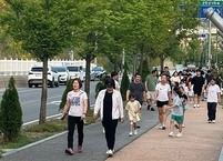 무주군, 치매 인식 개선 및 건강 습관 정착 위한 ‘한마음 치매극복 안심무주 걷기’ 개최]