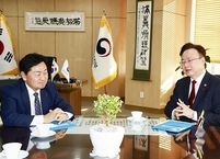 김관영 도지사, 조규홍 보건복지부 장관 만나 국립의학전문대학원 설립 촉구