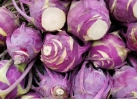 아삭한 식감에 숨은 보물, 콜라비의 효능과 섭취 시 주의점