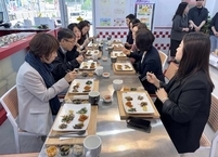 전주시, 노인 건강 맞춤형 저염·저당 도시락 본격 제공