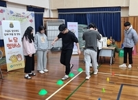 무주군, 예비 성인 대상 건강체험장 운영... 관내 고등학교 부스 설치